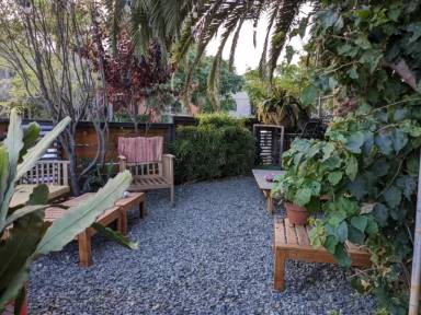 Main picture of 250 3rd Ave