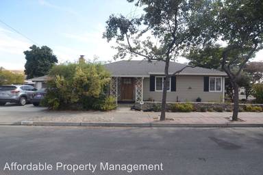 Main picture of 212 F St