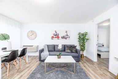 Main picture of 4400 NE 20th Ave