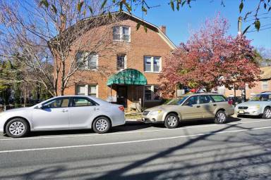 Main picture of 1909 Jefferson Park Ave