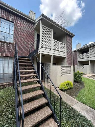 Main picture of Cambridge Court Condominiums