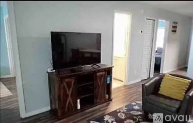 Main picture of 3021 Sir Hamilton Cir