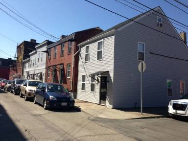 Main picture of 1511 Bingham St