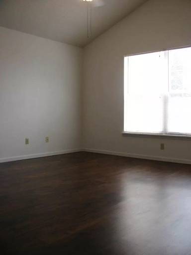 Main picture of 135 Vixen Cir