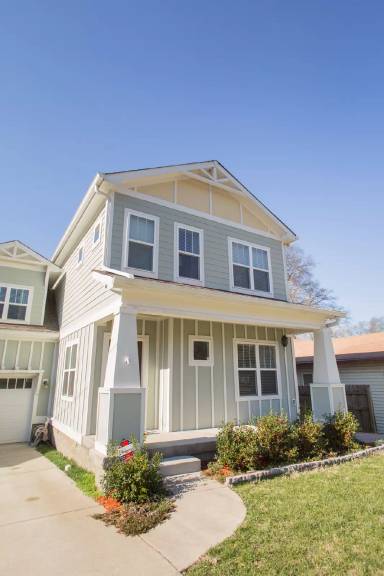 Main picture of 1433A Huffine St