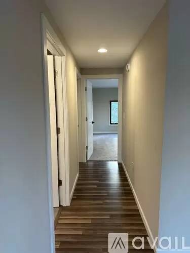 Main picture of 1416 S Rebecca Ln