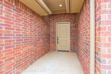 Main picture of 11132 SW 39th Ct
