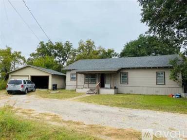 Main picture of 118 Maple St