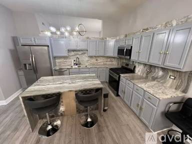 Main picture of 3630 N Harlem Ave