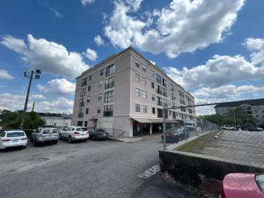 Main picture of Five Points Plaza Center