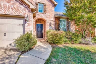 Main picture of 3309 Edgewater Dr
