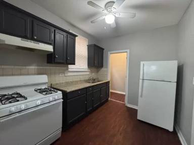 Main picture of 6738 S Prairie Ave