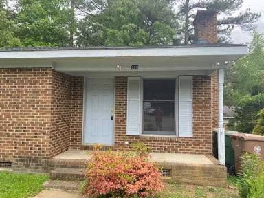 Main picture of 109 Chatham Woods Dr