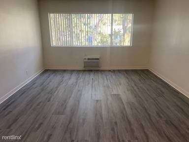 Main picture of 1784 N Sycamore Ave