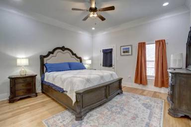 Main picture of 1913 Mehle St