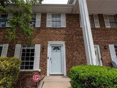 Main picture of 1311 W Meadowview Rd