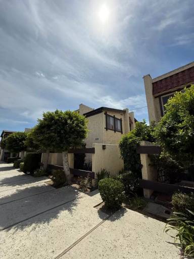 Main picture of 1218 Temple City Blvd