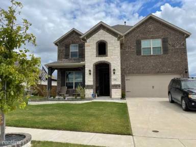 Main picture of 2600 Lakeside Dr