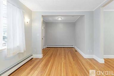 Main picture of 11 Clark St