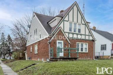 Main picture of 2517 Montebello Rd
