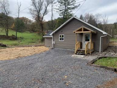 Main picture of 506 Moose Run Rd