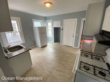 Main picture of 1361 State St