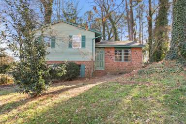 Main picture of 605 Essington Pl