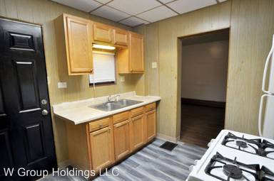 Main picture of 727 Washington Ave