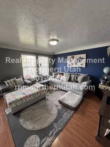 Main picture of 240 N 360 W