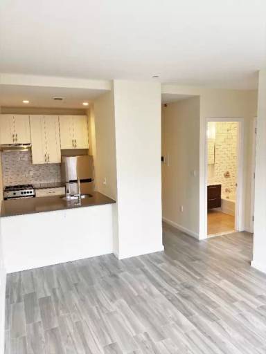 Main picture of 1115 47th Rd