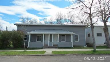 Main picture of 715 11th St S