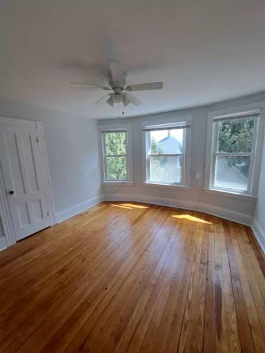 Main picture of 104 Main St