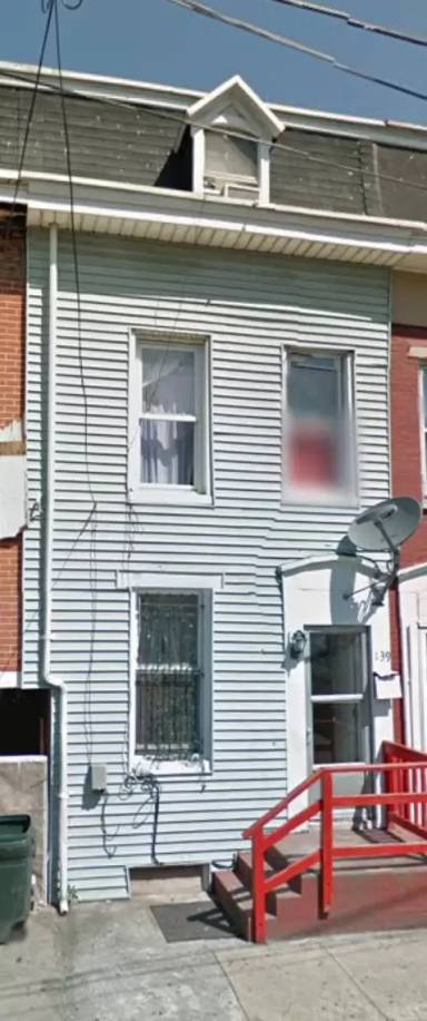 Main picture of 141 E Maple St