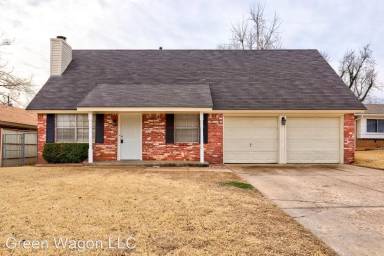 Main picture of 8544 SW 75th St