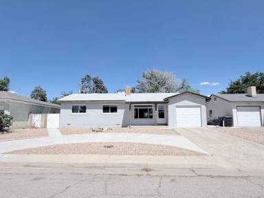 Main picture of 3200 California St NE