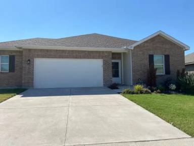 Main picture of 412 Stone Creek Blvd