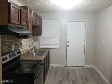 Main picture of 192 Troy St NW