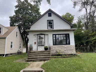Main picture of 1547 E Bourbonnais St