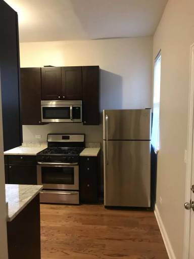 Main picture of 3501 W Cortland St