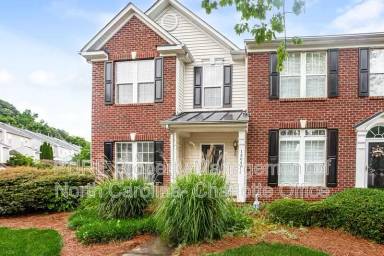 Main picture of 18040 Delmas Dr