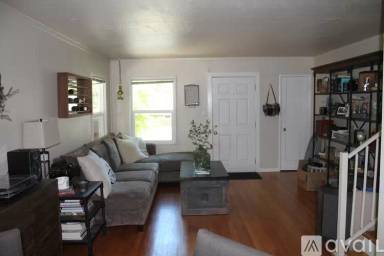 Main picture of 914 Oak St