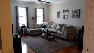 Main picture of 108 Hallock St
