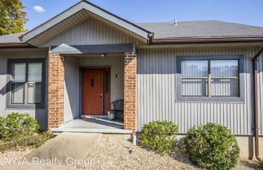 Main picture of 1 Canova Ln