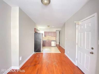 Main picture of 1504 N Willington St