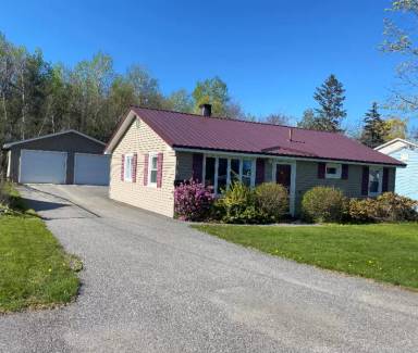 Main picture of 187 Thornton Rd