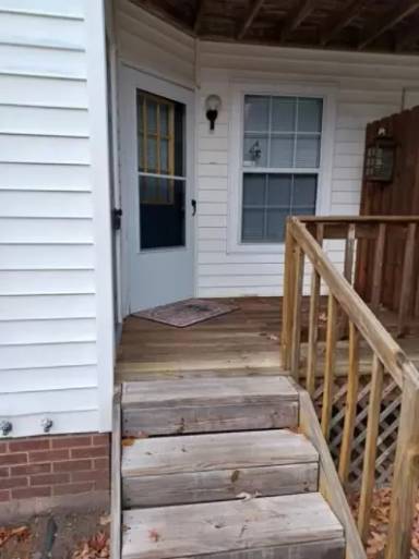 Main picture of 423 Lester Rd