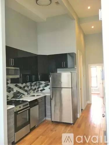Main picture of 306 Evergreen Ave