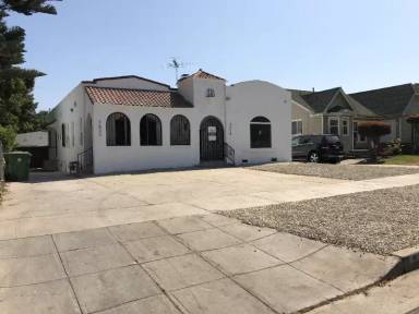 Main picture of 3608 W 58th Pl
