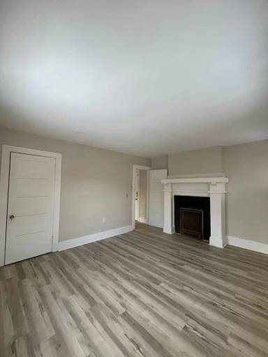 Main picture of 541-543 Grafton Ave