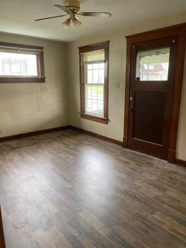 Main picture of 1007 Huey St